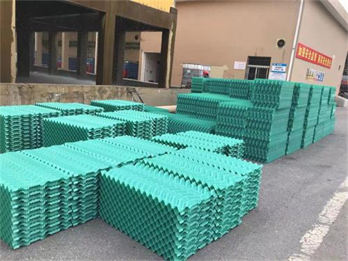 使用高溫冷卻塔的安全措施與影響因素(冷卻塔安全技術(shù)方案)
